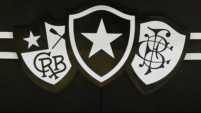 Foto Vitor Silva escudo